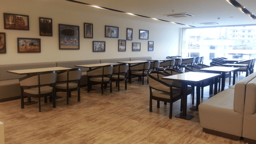 Saras at Ambar Sarovar Gandhidham, Best Restaurant in Gandhidham 1