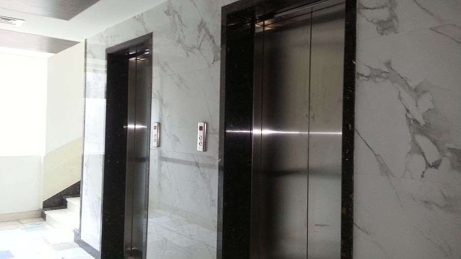  Ambar Sarovar Gandhidham, Reception Lobby, best hotels in gandhidham 4
