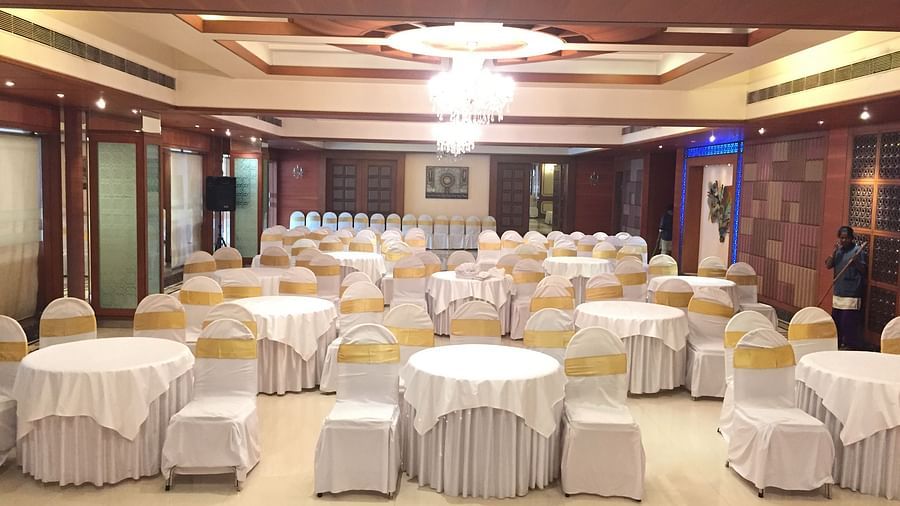 Banquet. Hotel Kohinoor Park Prabhadevi Mumbai 7