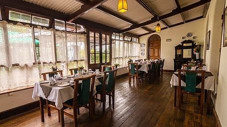 indoor-restaurant