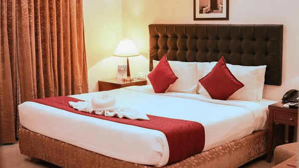 Grandeur Suite-Queen &Sofa Bed-Balcony & Pool View 3