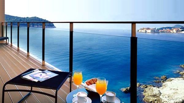 Surprising-Hotel-Tips-Everyone-Needs-To-Know