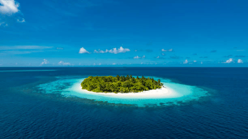 island in the middle of the sea