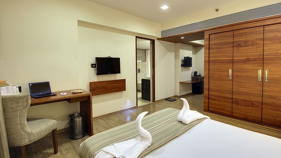 shirdi rooms, shirdi accommodation, hotel temple tree shirdi, hotels in shirdi  ETY5YEWDDJunior Suite 2