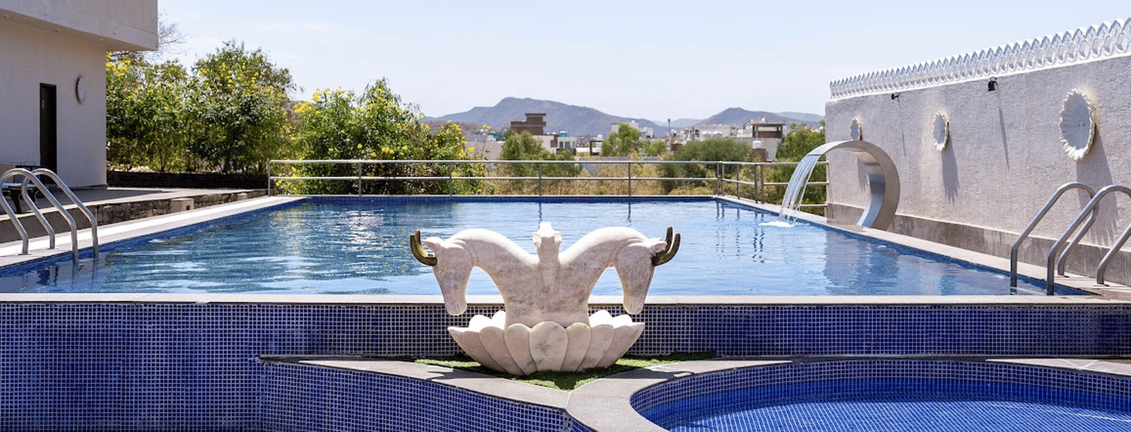 pool-original-photo-1920x800