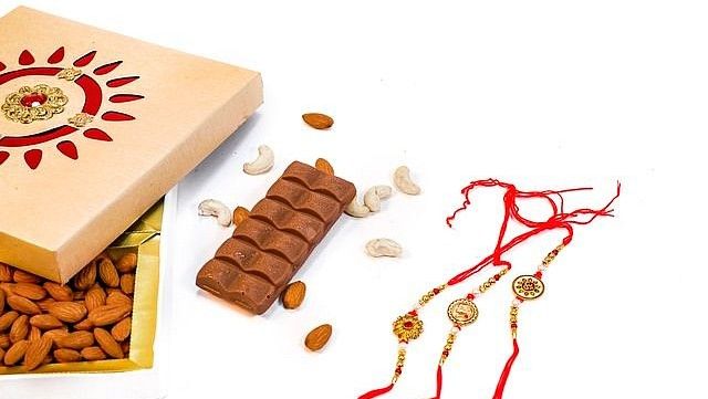 rakhi-g074f9a119 640
