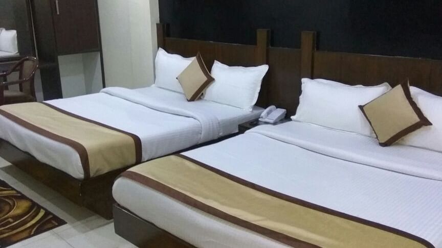 Hotel Delhi Continental, Paharganj, Delhi New Delhi WhatsApp Image 2016-12-21 at 3.06.39 PM