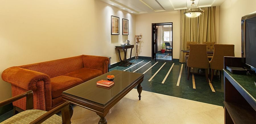 Living room Ganga Lahari Hotel, hotel near haridwar railway station