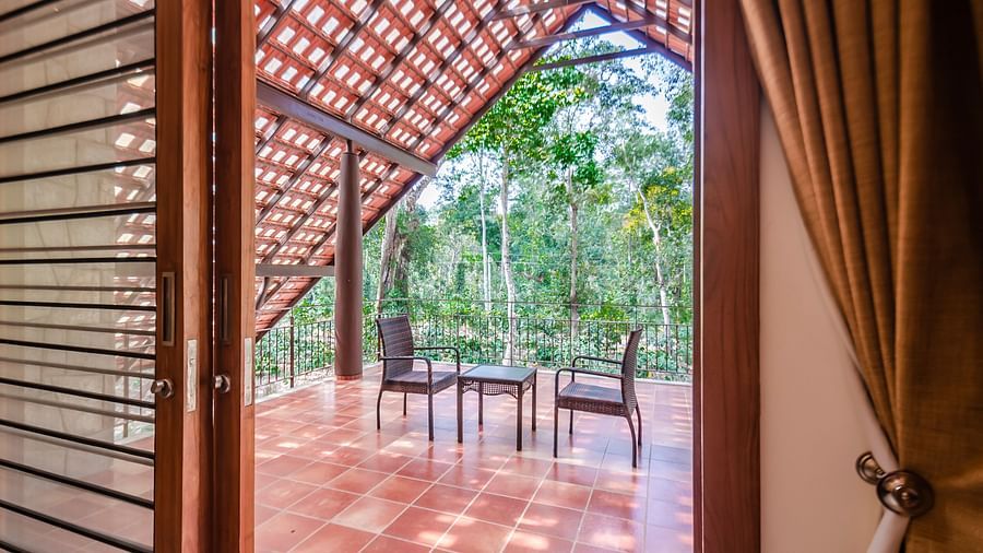 The Birchwood Retreat - view of the patio