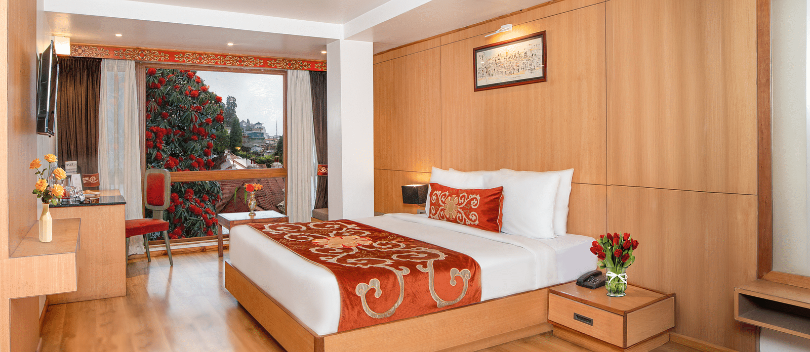 Deluxe Room with Lawn View