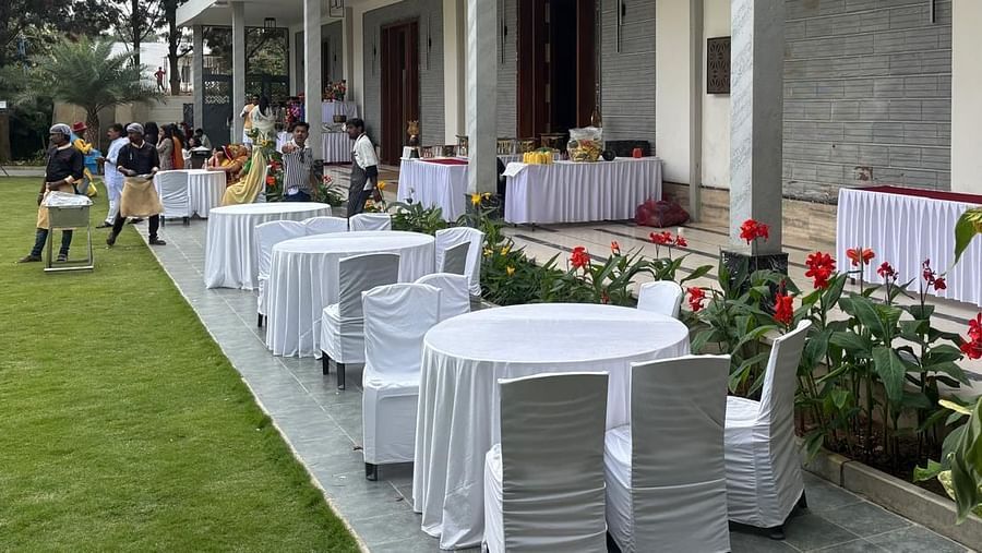 Grand entrance to the dining area - VRR Astoria Hotel and Conventional Centre