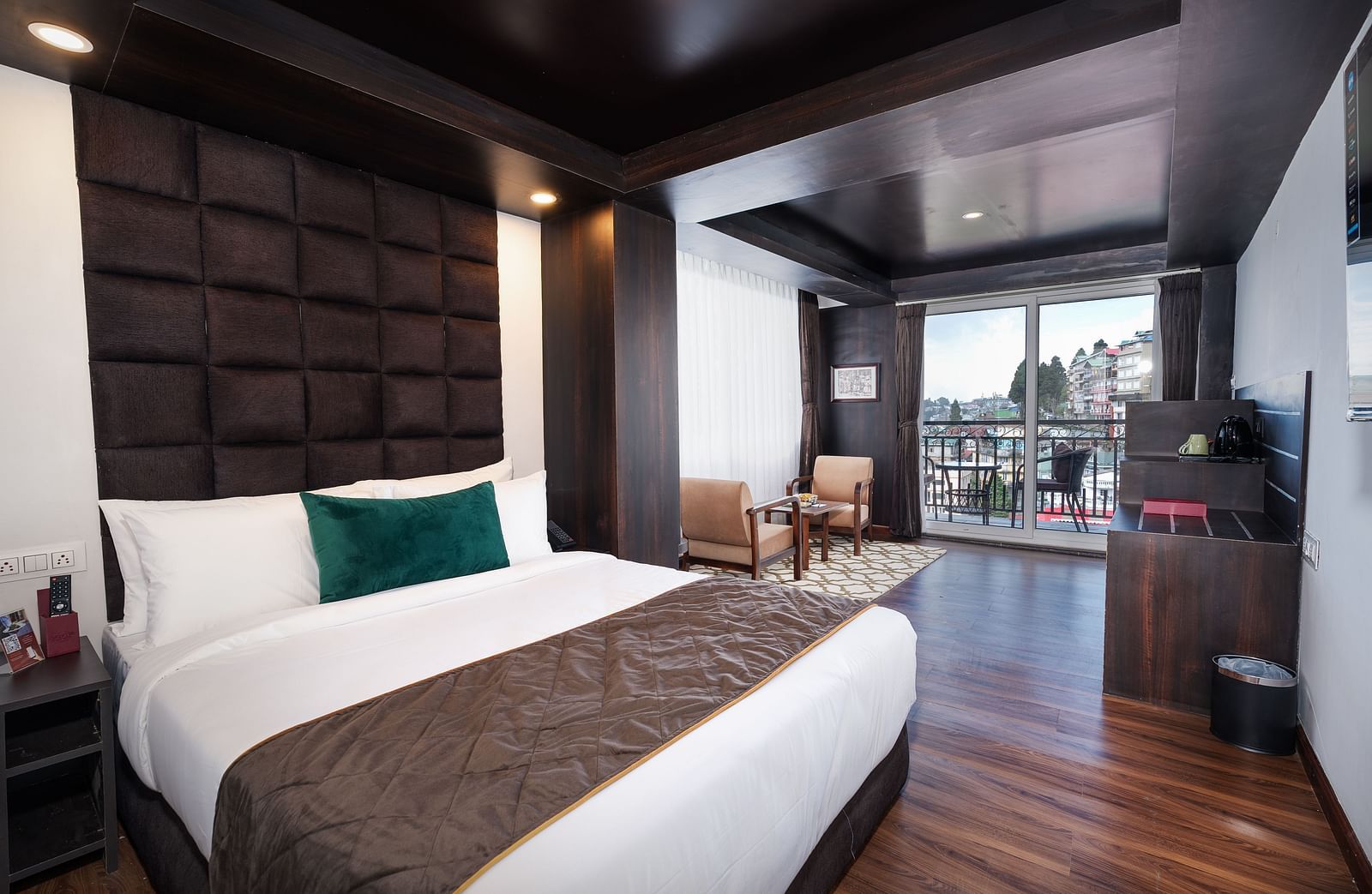 room west 4