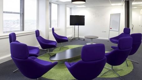 Top-10-Tips-to-Find-the-Perfect-Meeting-Venue