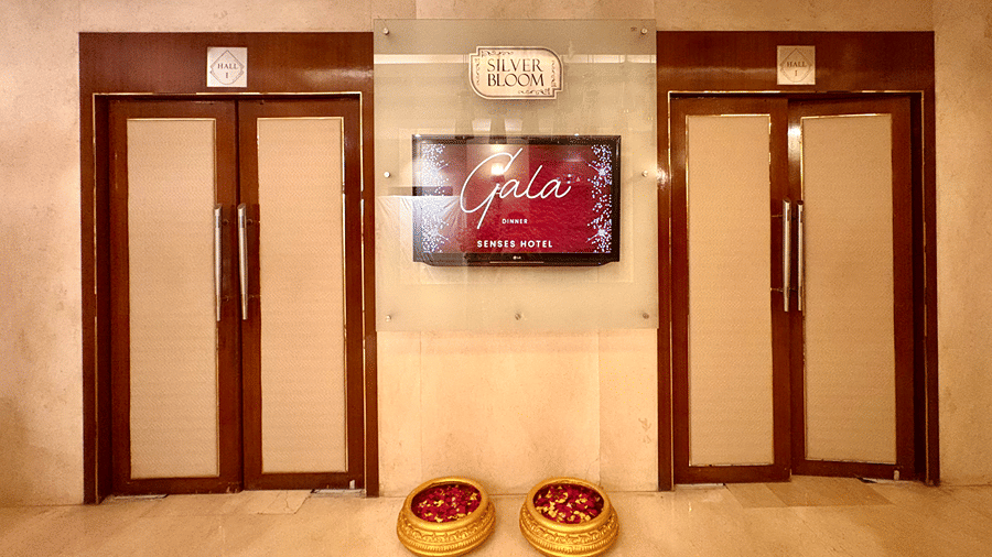 Multiple doors of the banquet hall opening to the corridor - Senses Hotel