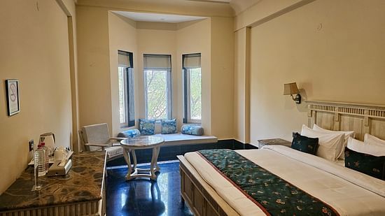 Luxury Rooms at Hotel Umaid Palace, Dausa 3