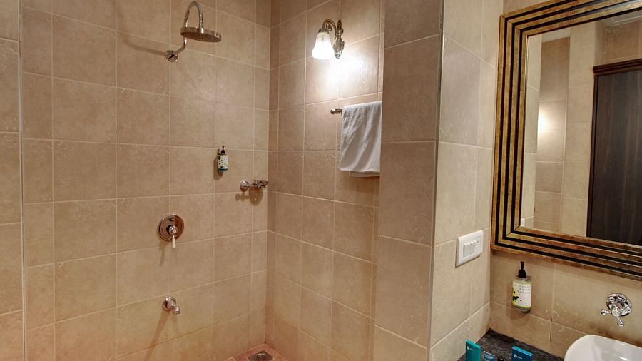 Shower area at Majesty room at Rahi Forest View