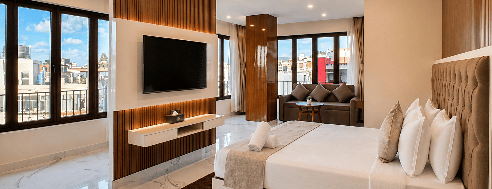 Valmere Chery Blossom Jr Suite AC 1