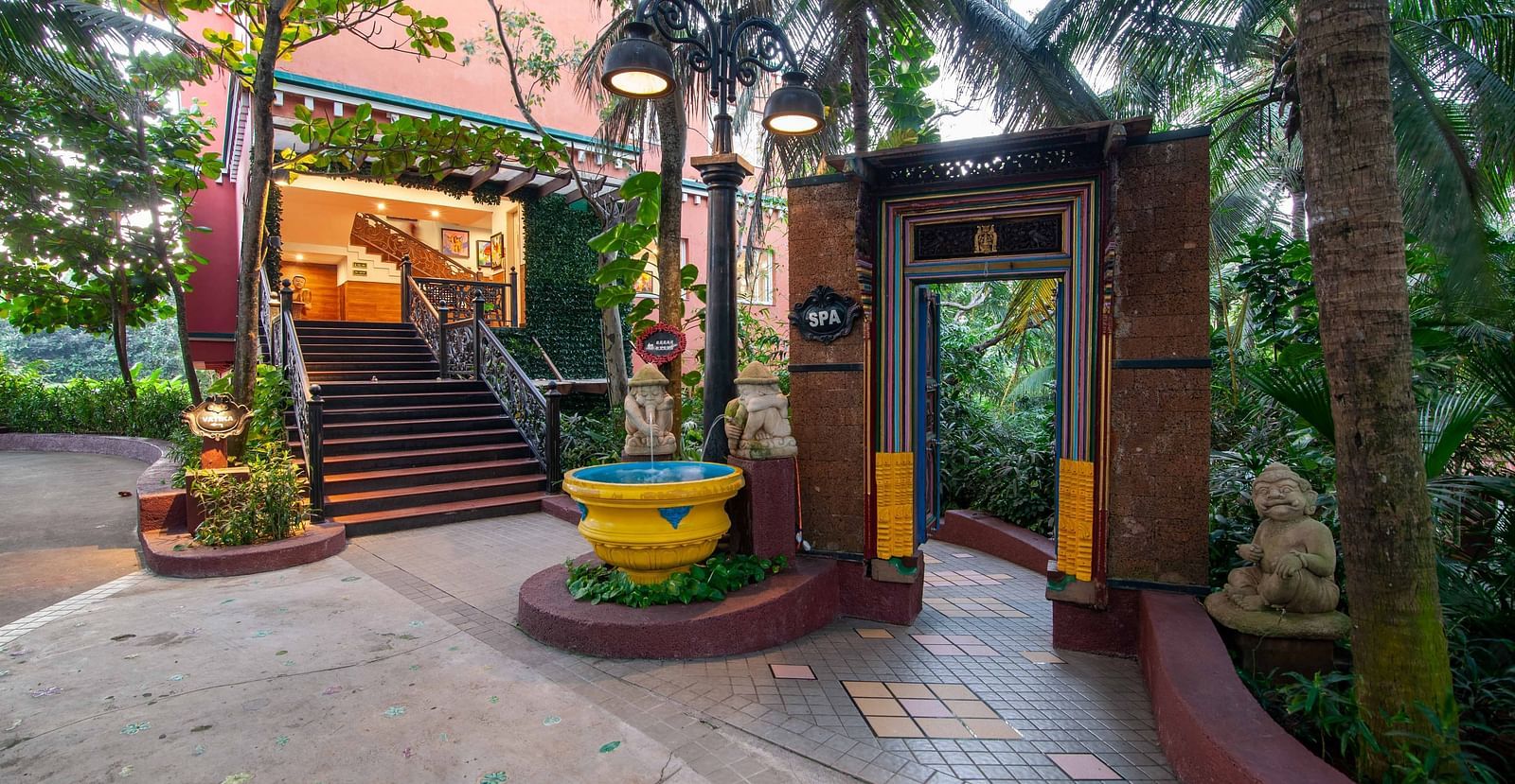 walking space inside the resort - Mayfair Palm Beach Resort, Gopalpur-on-Sea