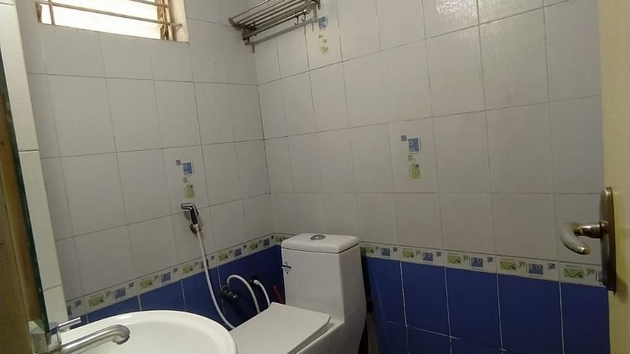 bathroom-01
