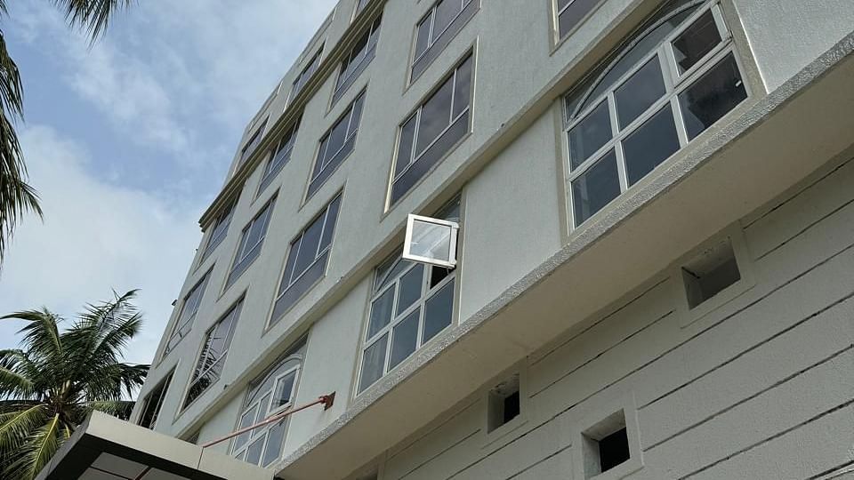 Facade image of the hotel  Hotel Mumbai House Mindspace Malad