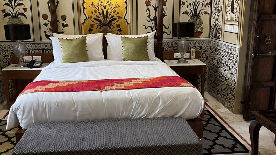 gogunda-palace-rooms-raj-mahal-two-bedroom-suites-01