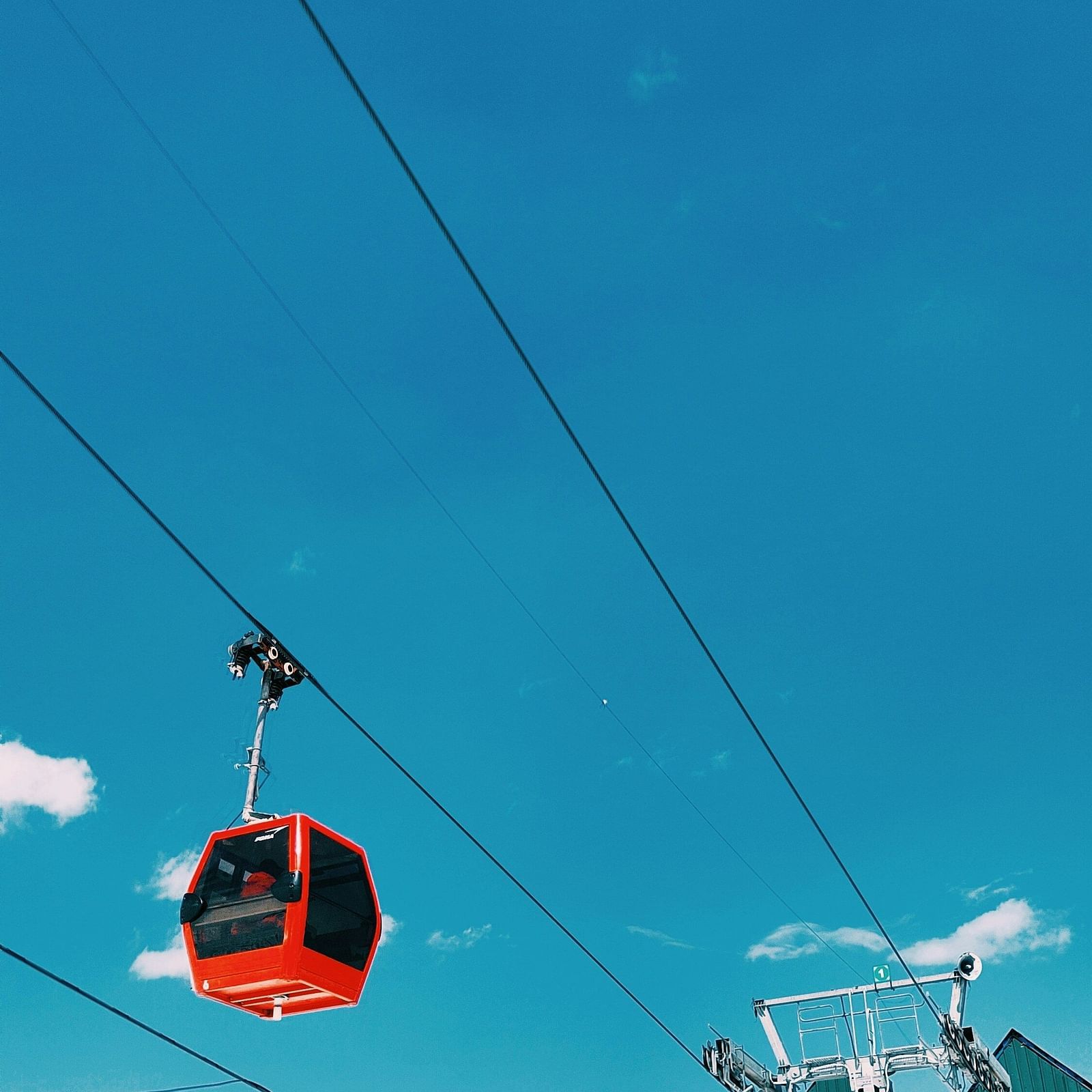darjeeling ropeway - Soar over lush tea gardens and rivers while taking in panoramic views of the Rangeet Valley.