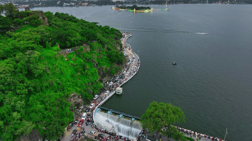 An aerial view of the lake side parking area by the banks Fateh Sagar Lake.