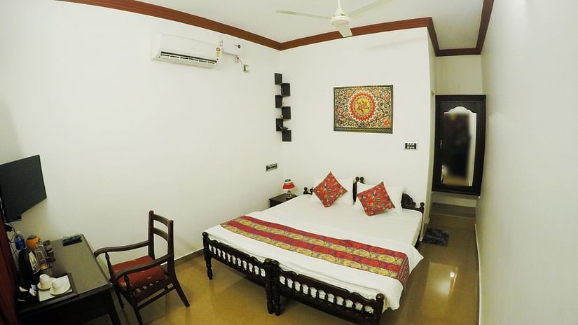 Stay in Cherai Hotel, Sapphire Club Cherai Beach Villa, Hotel In Cherai 1