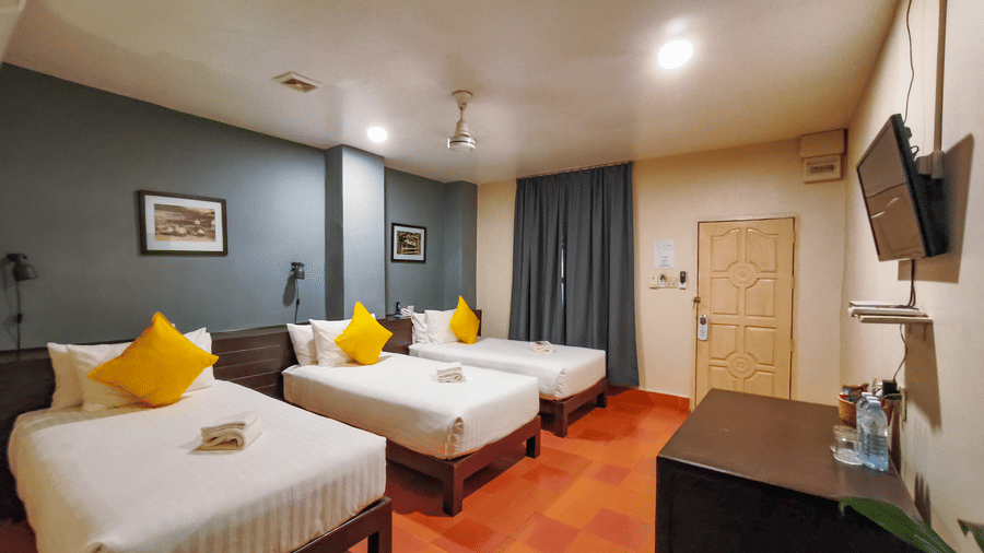 Family room 1