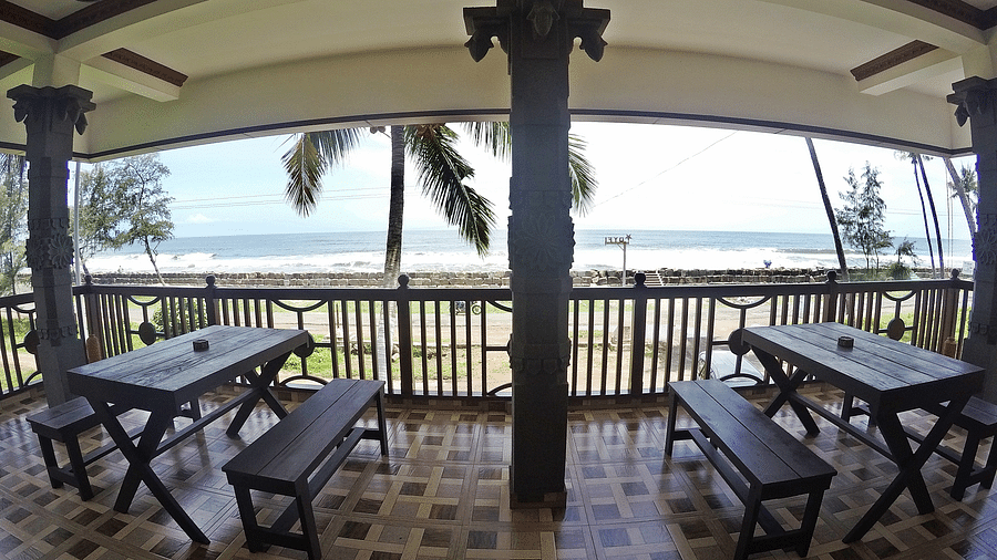Sapphire Club Cherai Beach Villa Kochi Dining Area Sapphire Club Cherai Beach Villa