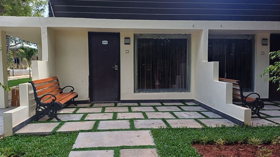 Entry of studio rooms