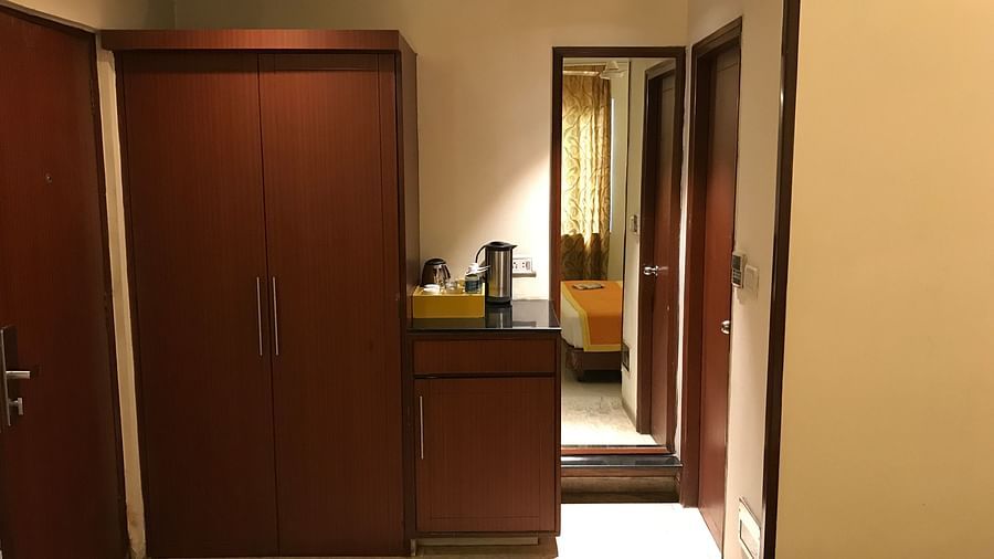 Super Deluxe Hotel Southern New Delhi 4,  Hotel Southern Karol Bagh, Rooms near Delhi Railway Station,  Karol Bagh Hotels 
