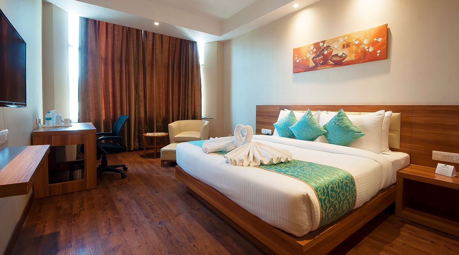 deluxe room with complimentary wifi 1