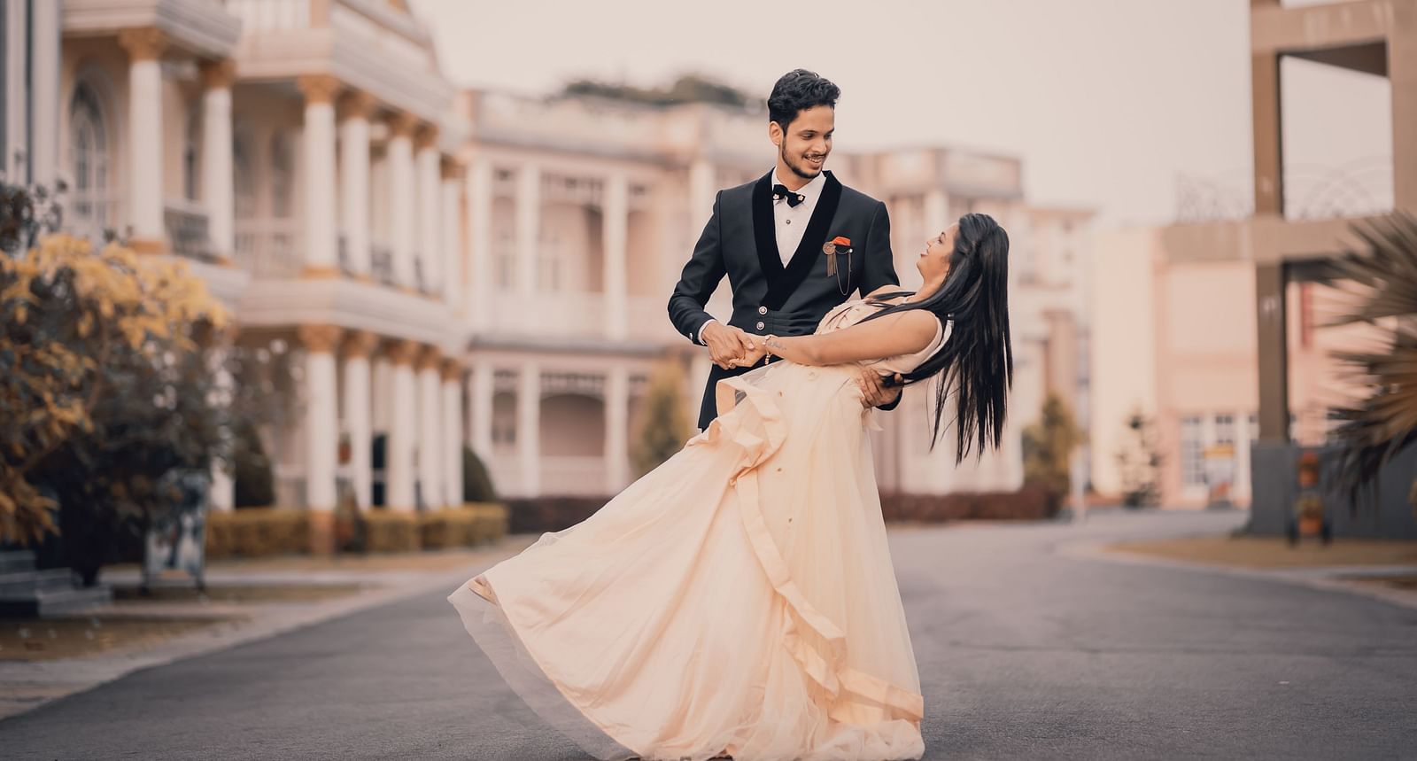 Pre Wedding Shoot at London Street Ramoji Film City