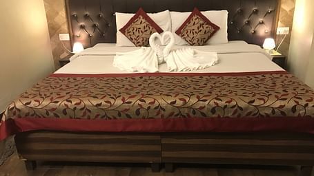Swan Towel Art 5