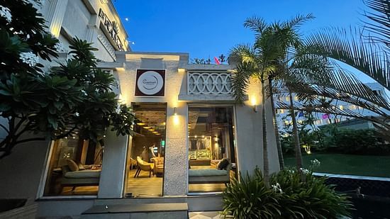 Courtyard Coffee Shop Restaurant in Puri