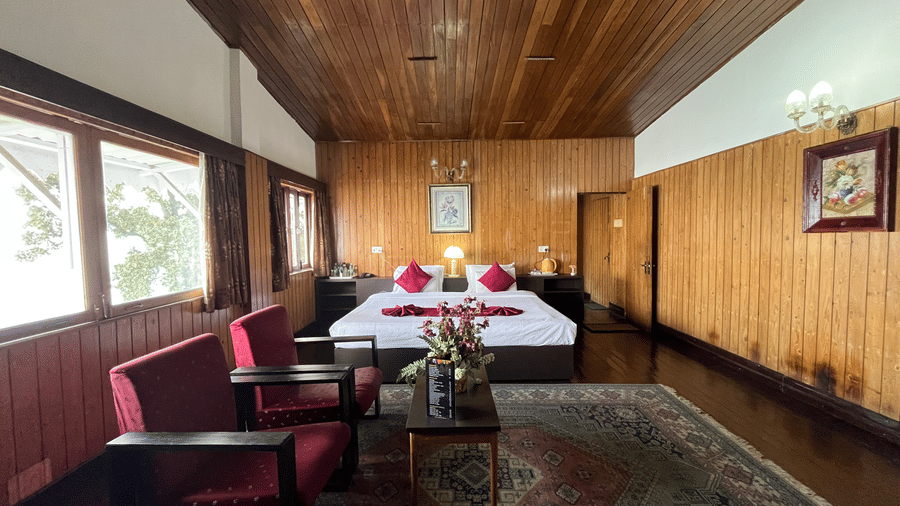 superior club room 104