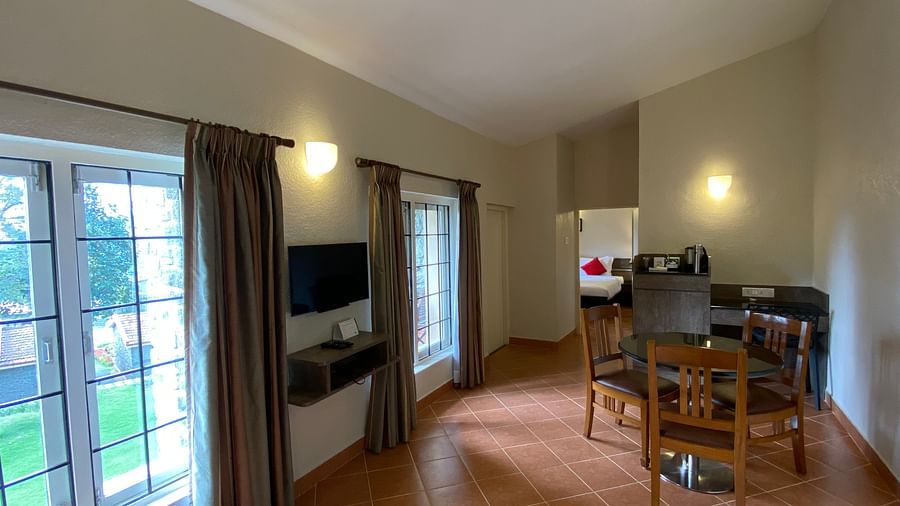 Kodai Luxury Suite Living