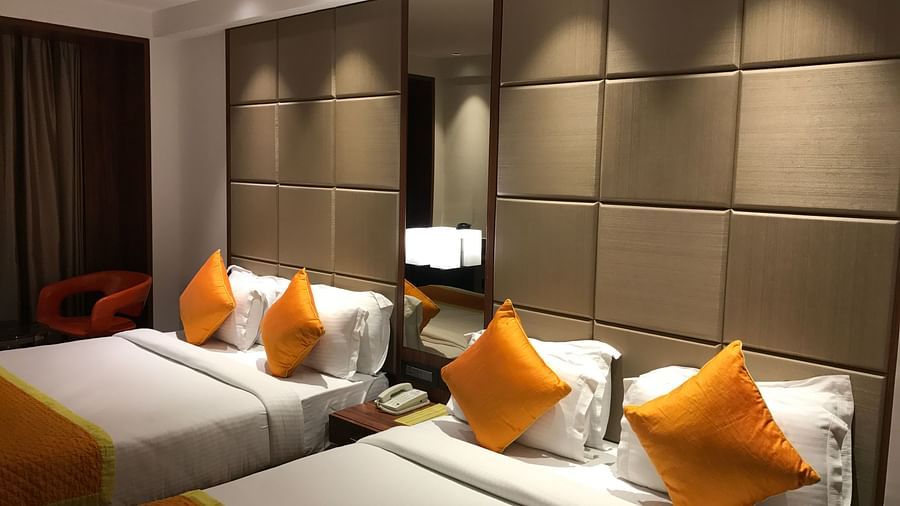 Family Suite Hotel Southern New Delhi 2