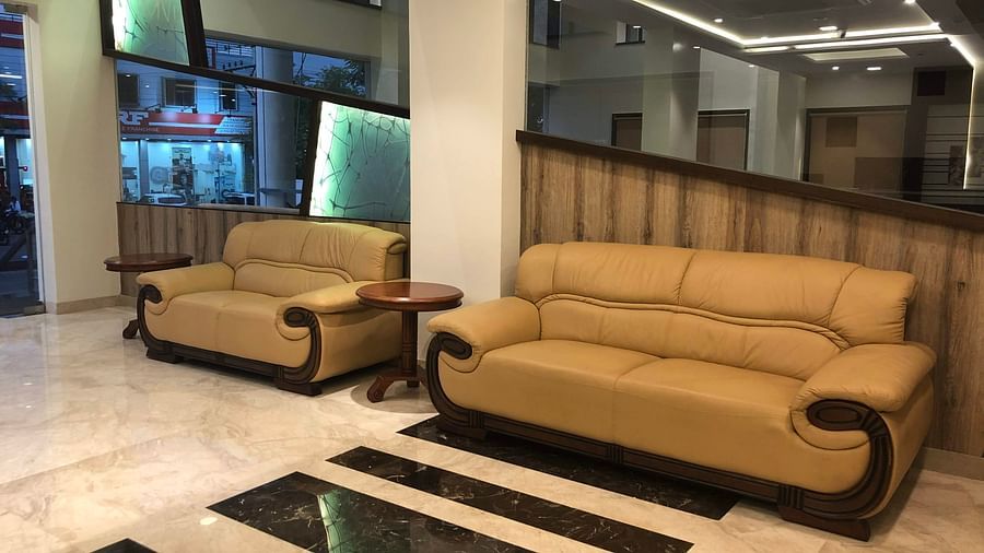 Lobby 2 1