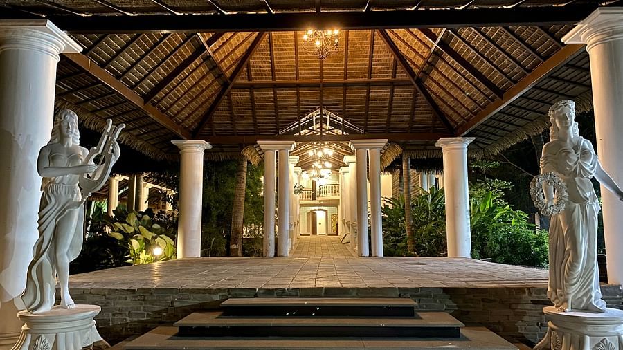 A closer view of the Lobby Entrance