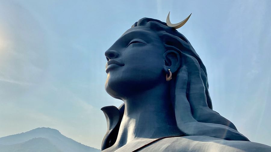 adiyogi image close up