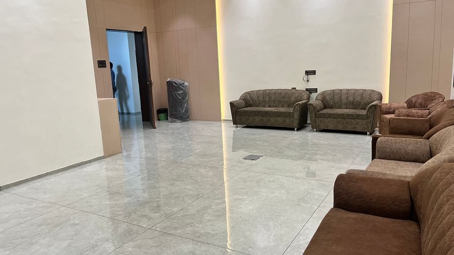 Another view of the lobby with sofas - VITS Jamnagar, Mithoi