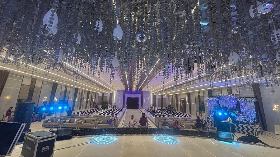 Spacious Banquet Hall with Elegant Lighting  - VRR Astoria Hotel and Conventional Centre
