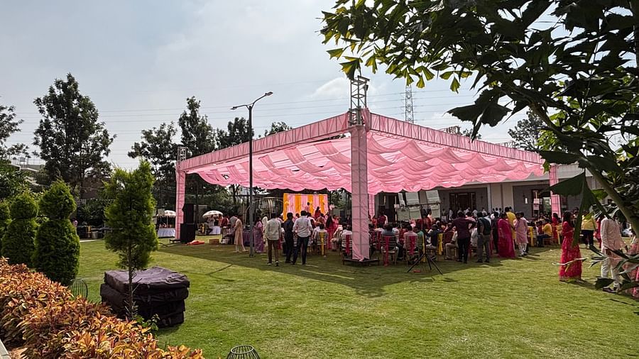 A large garden space  with event decoration in day time - VRR Astoria Hotel and Conventional Centre