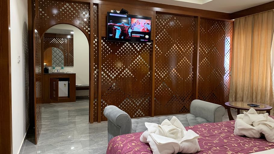 BED ROOM INSIDE