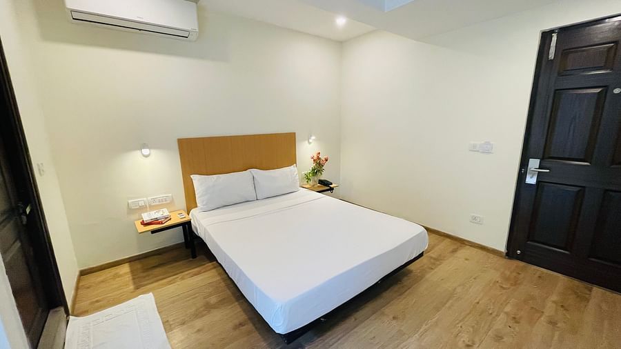 A double bed at Sanctum Suites Richmond Road Bangalore