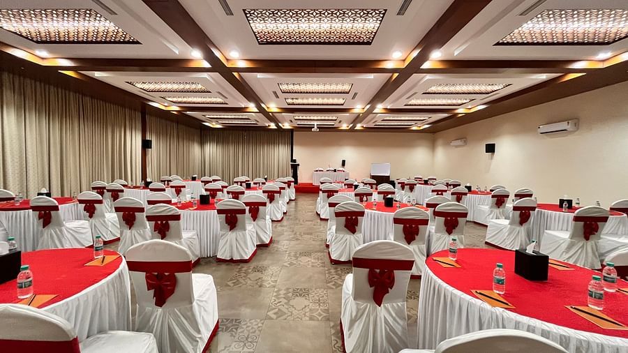 The Spruce Banquet Hall at The Silver Sky Hotels and Resorts, Chikkamangaluru 3