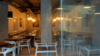 hotel tn interior2 bug-Copy-400x300