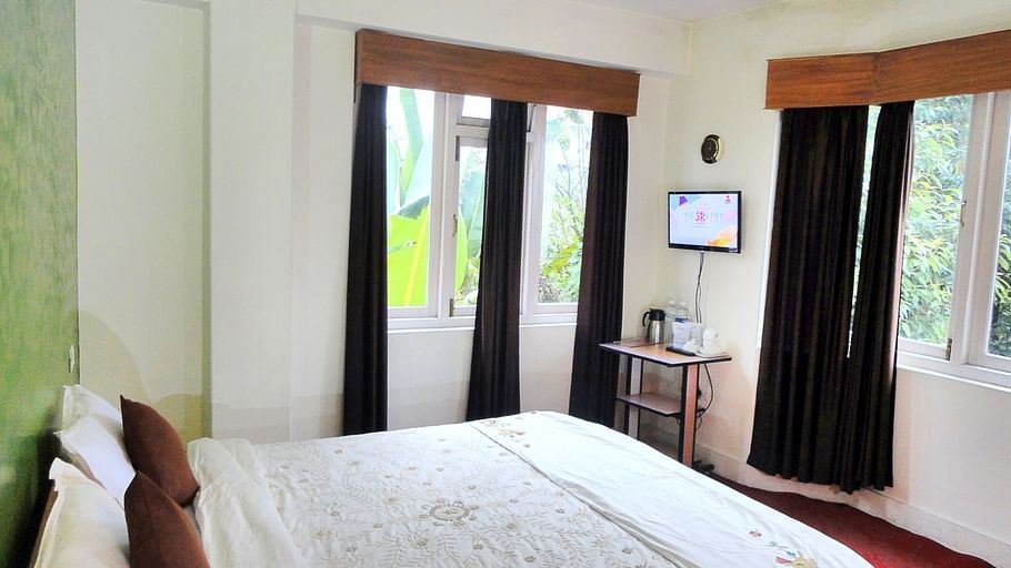 White Conch Residency, Gangtok Gangtok Super Deluxe Double Room White Conch Residency Gangtok 7